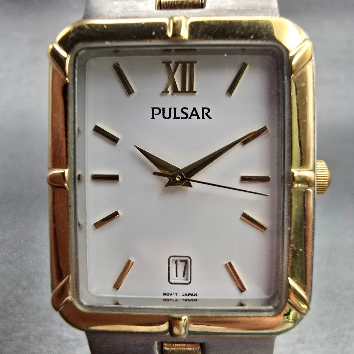 Seiko Pulsar Watch Men 26mm White Dial Two Tone Date Rectangle V732-X067 New Bat1