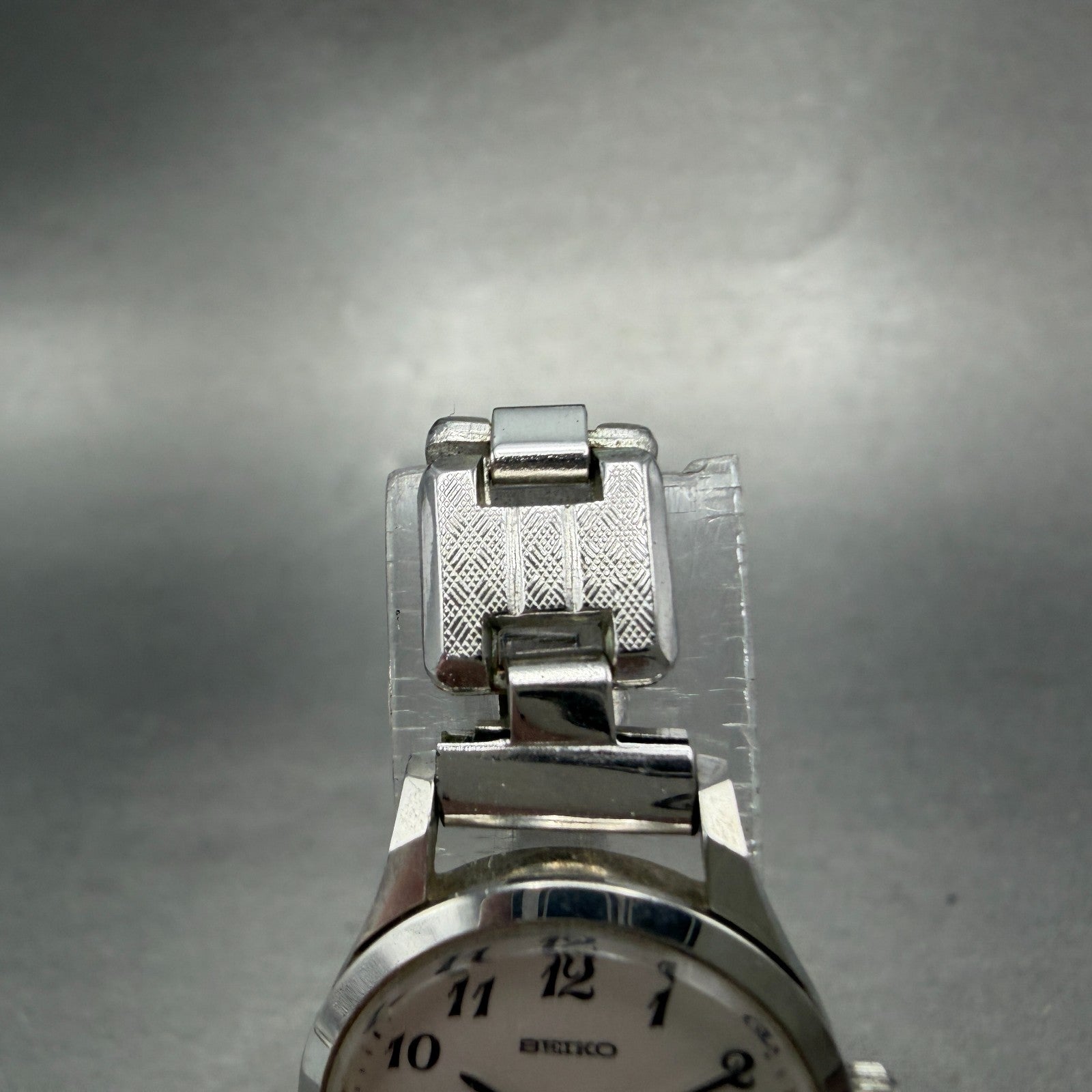 Seiko Watch Women 21mm Silver Dial Silver Tone Round 2220-0020 Manual Runs MFT4