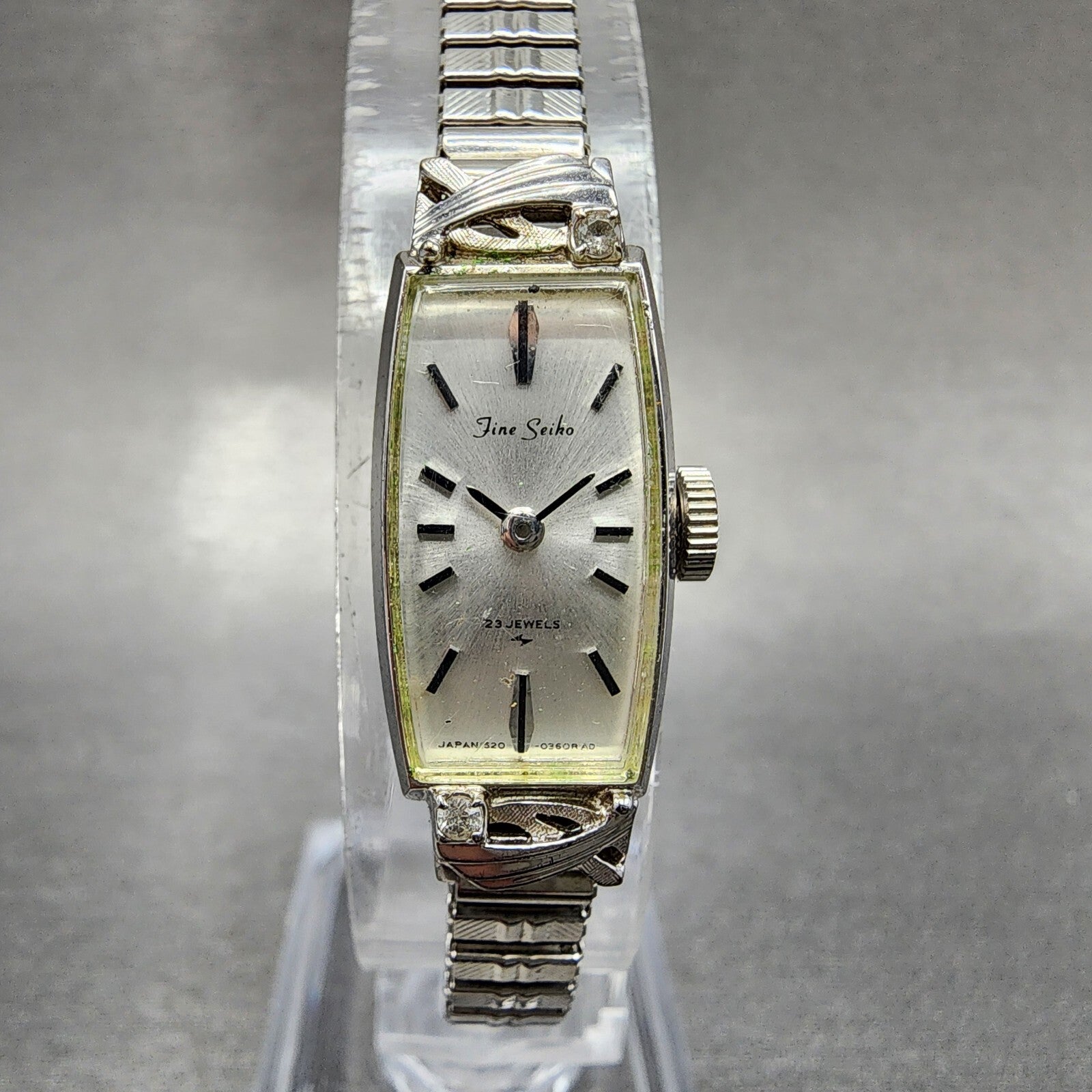 Seiko Fine Seiko Watch Women 12mm Silver Dial Silver Tone Manual 15203370 Runs0
