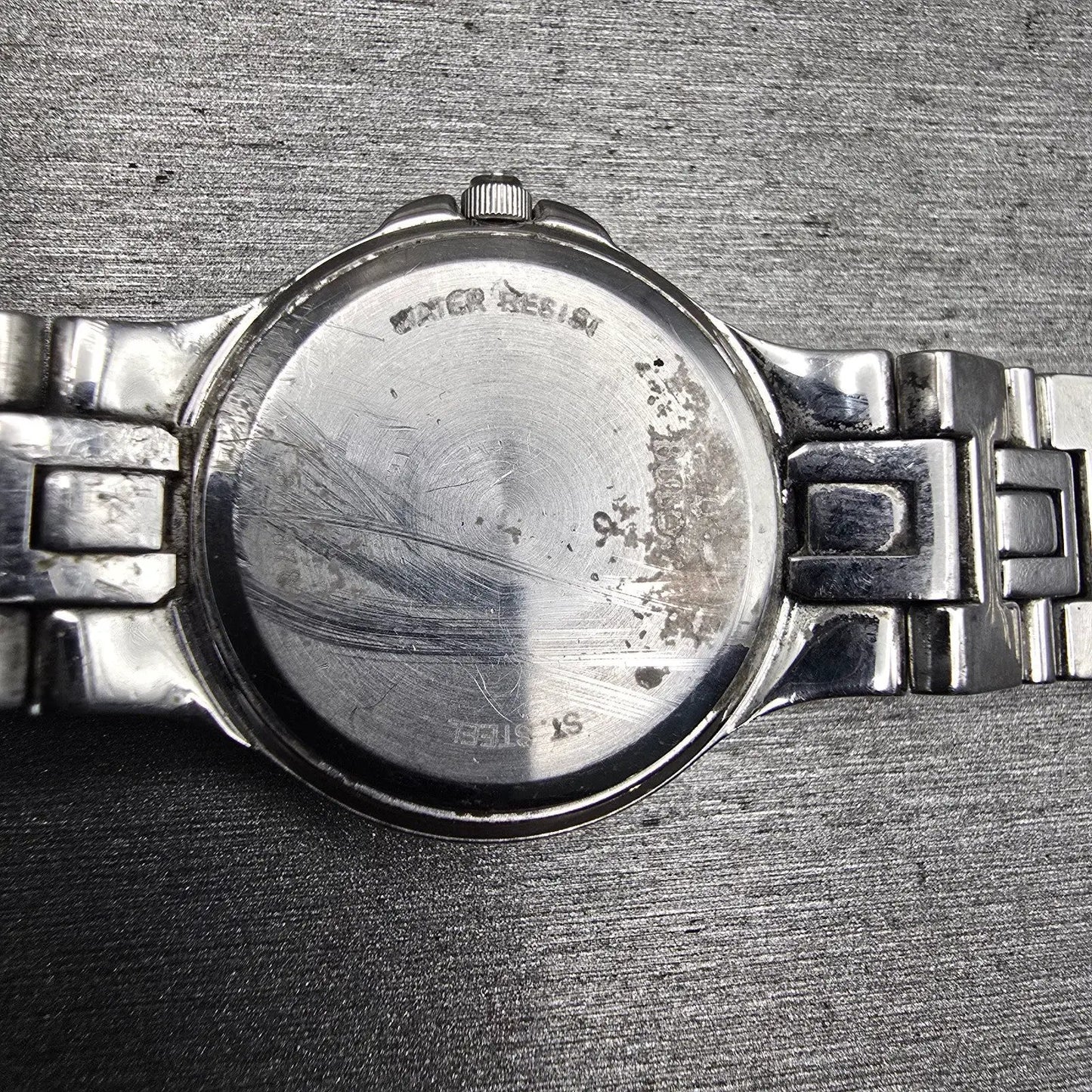 Bulova Watch Women 25mm White Dial Silver Tone Date Gemmed 96R04 New Battery10