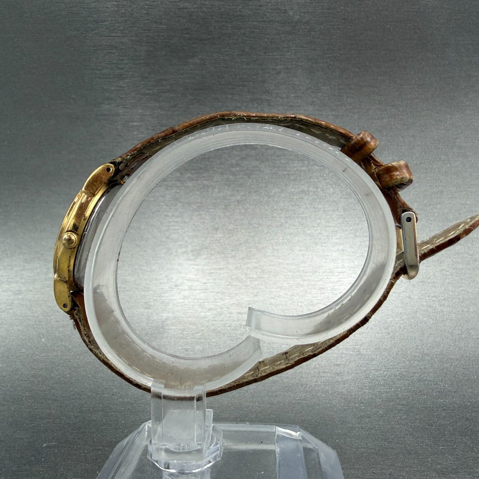Seiko Watch Women 25mm Cream Dial Gold Tone Round V701-1930 New Battery6