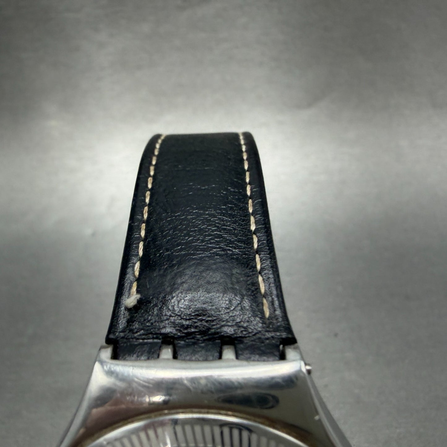 Swatch Irony Uomo d'Onore Watch Men 37mm Black Dial Steel Date Round New Batt AB4