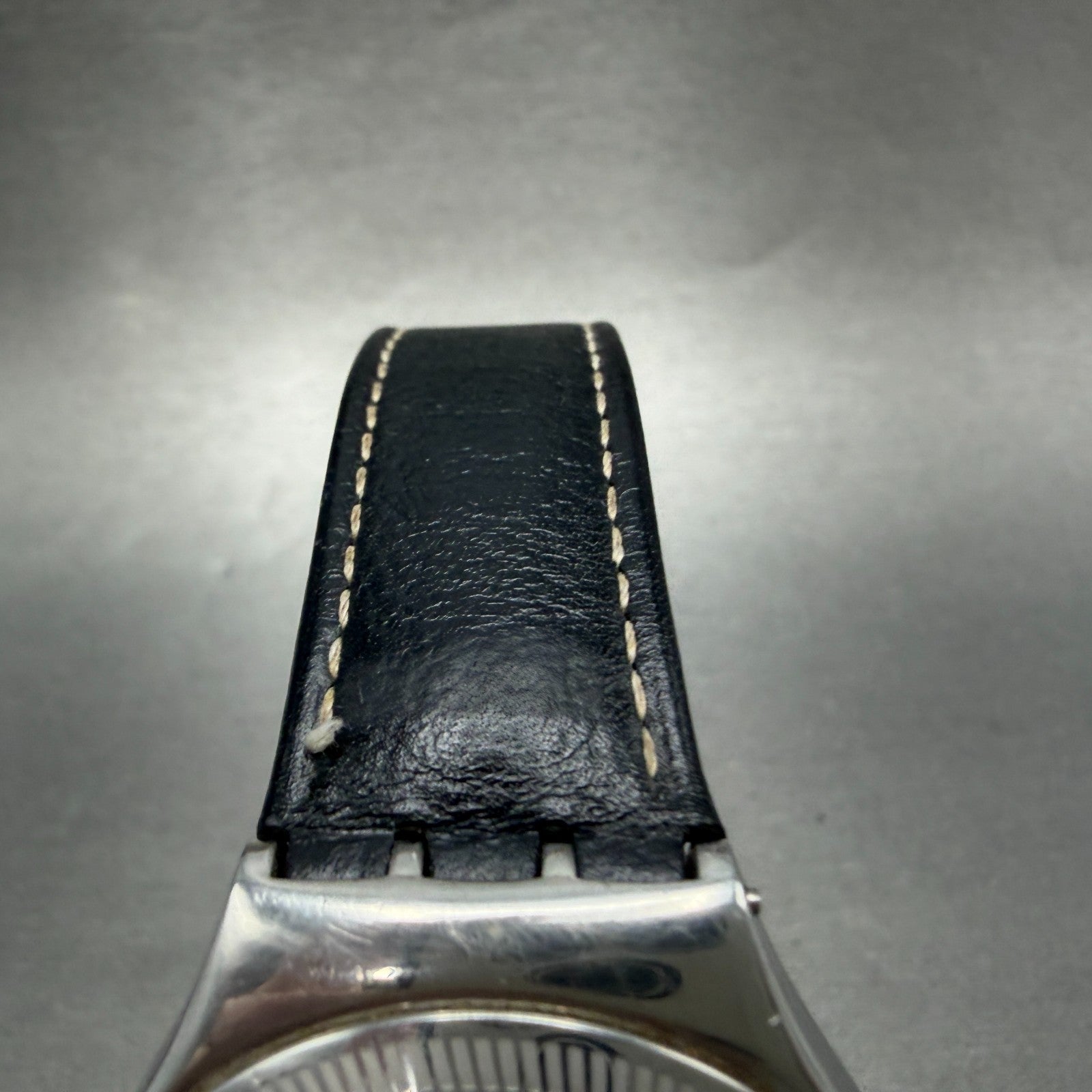 Swatch Irony Uomo d'Onore Watch Men 37mm Black Dial Steel Date Round New Batt AB4