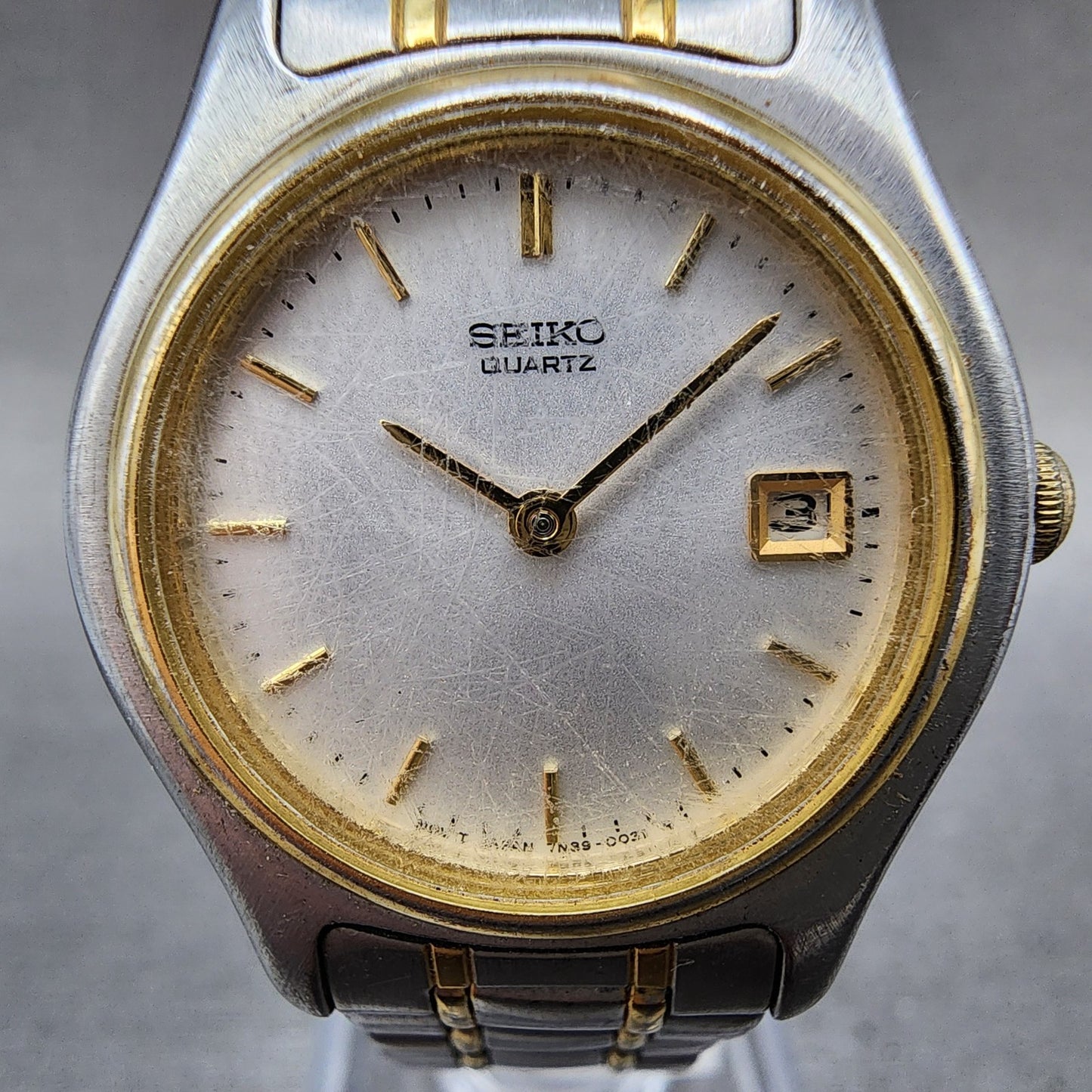 Seiko Watch Women 26mm White Dial Two Tone Date Round 7n890021 New Battery1