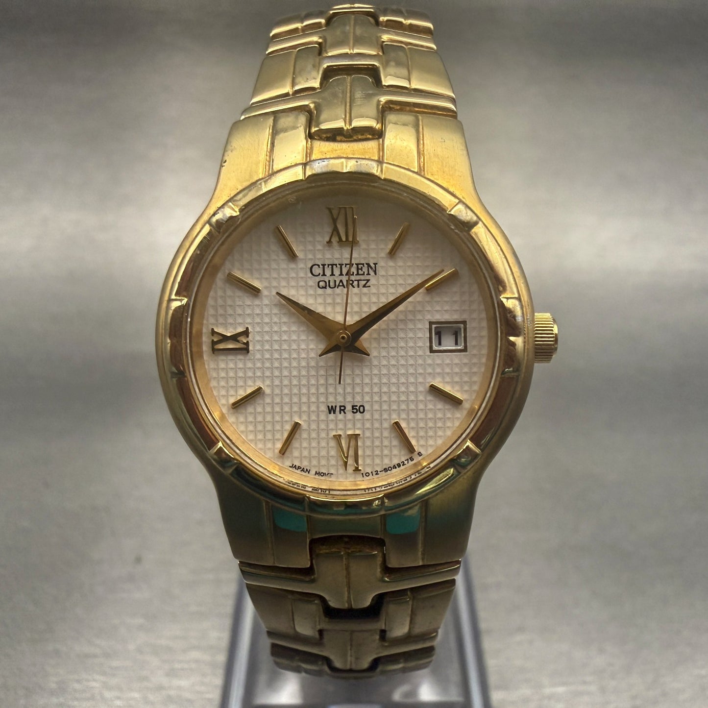 Citizen Watch Women 25mm Champagne Dial Gold Tone Date Round 1012-S029279 NewBat0