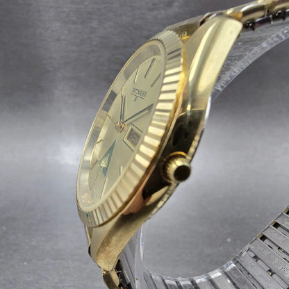 Wittnauer President Watch Men 35mm Gold Dial Gold Tone Daydate Round 9555 PARTS3