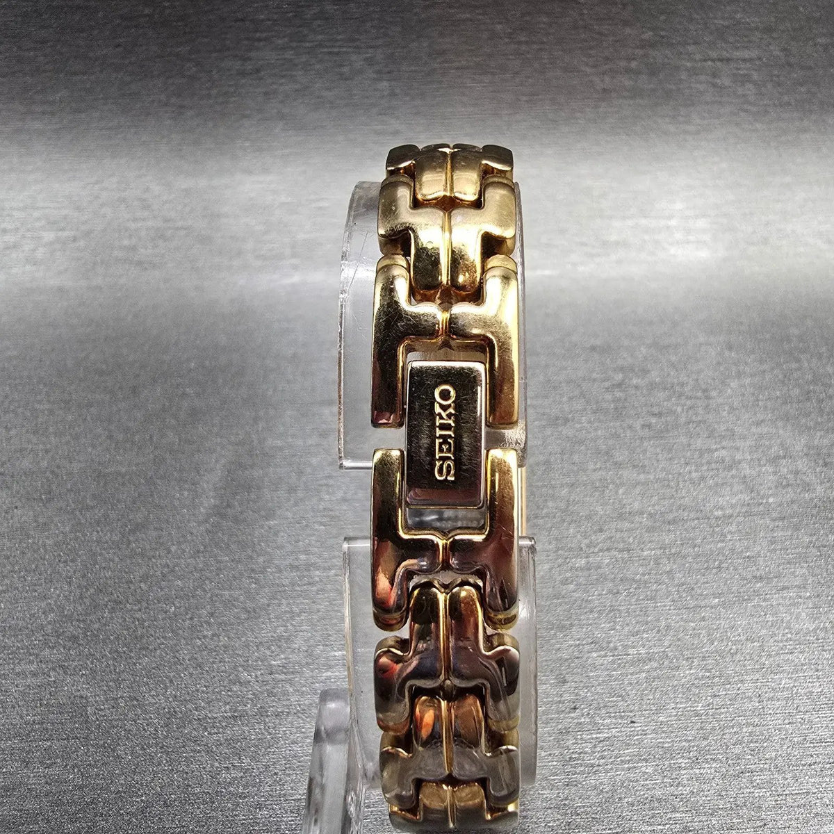 Seiko Tank Watch Women 16mm White Dial Gold Tone Rectangle 1N00-6T10 New Battery7