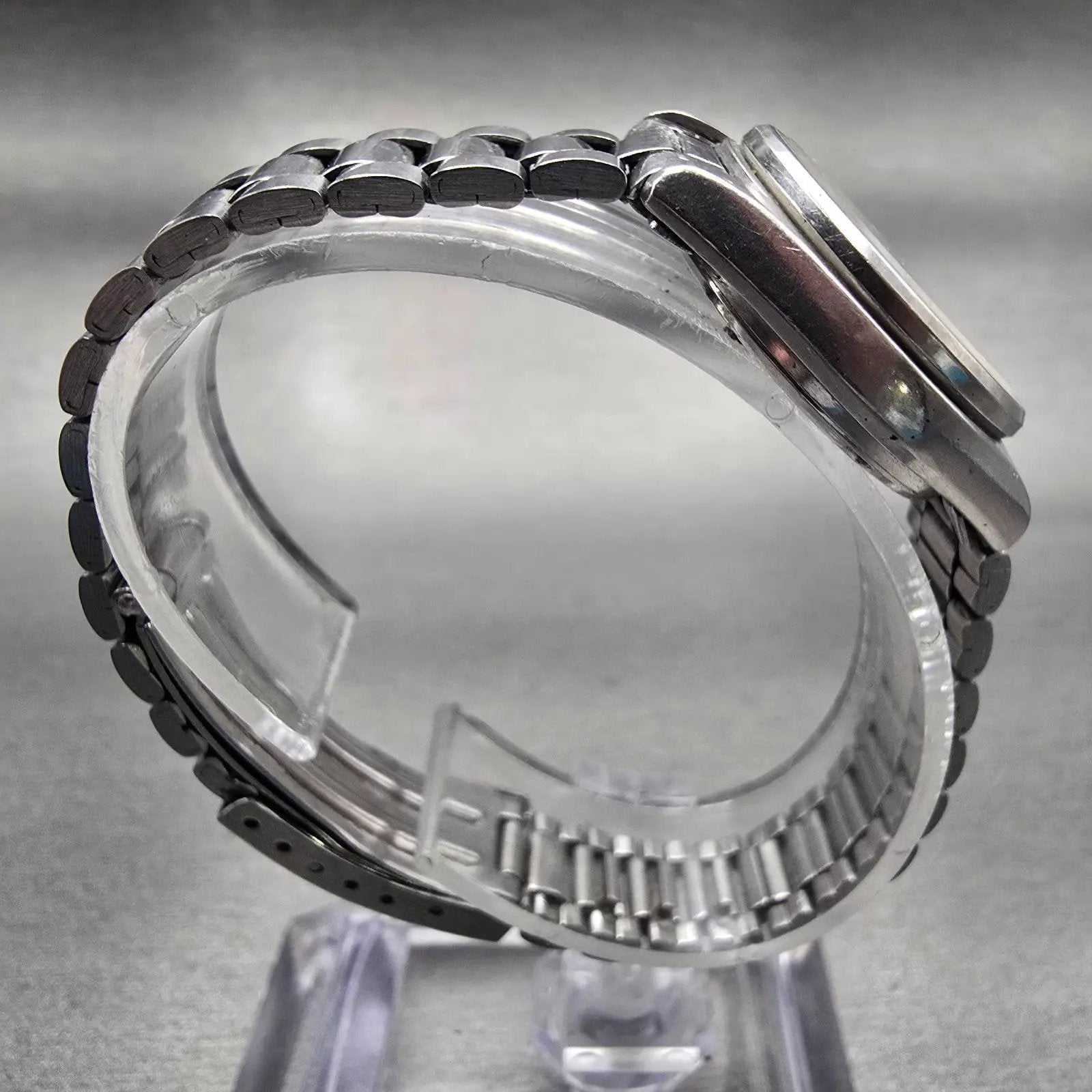 Seiko SQ Watch Women 24mm Silver Dial Silver Tone Daydate 3423-0099 New Battery8