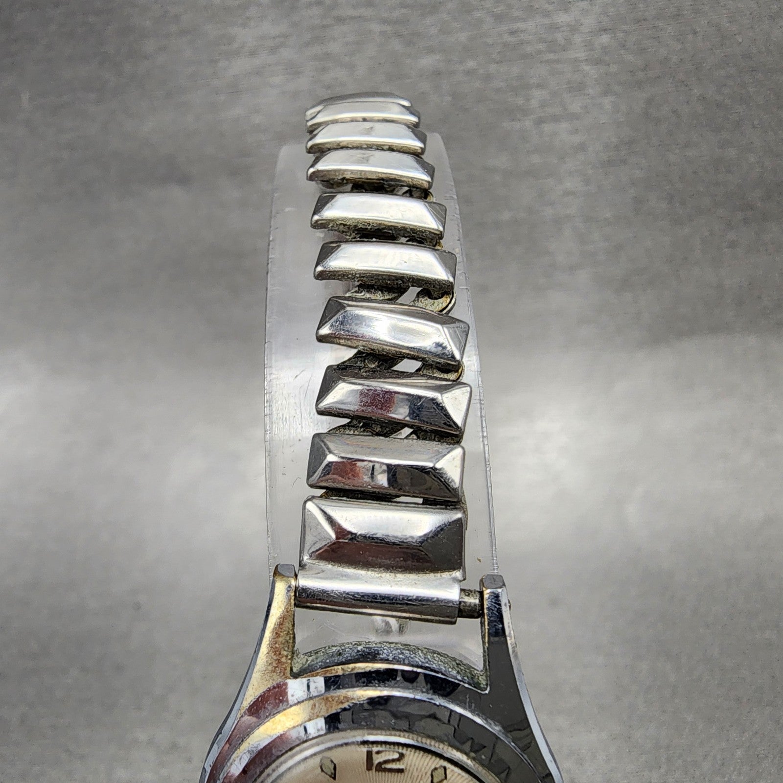 Croton Nivada Grenchen Aquamatic Watch Women 22mm Cream Dial Silver Tone Runs3