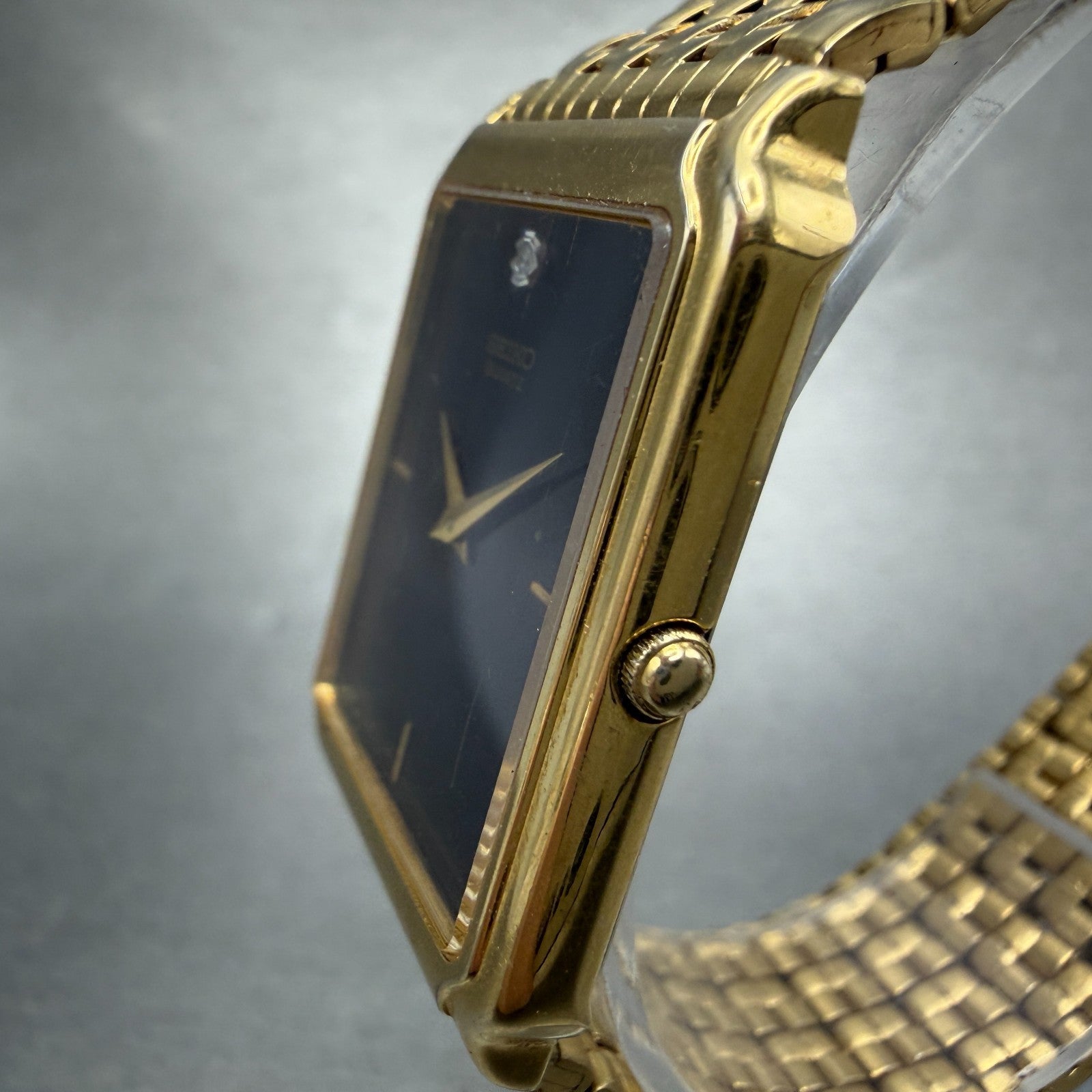 Seiko Tank Watch Men 27mm Black Dial Gold Tone Rectangle 5Y30-5189 PARTS Vintage3