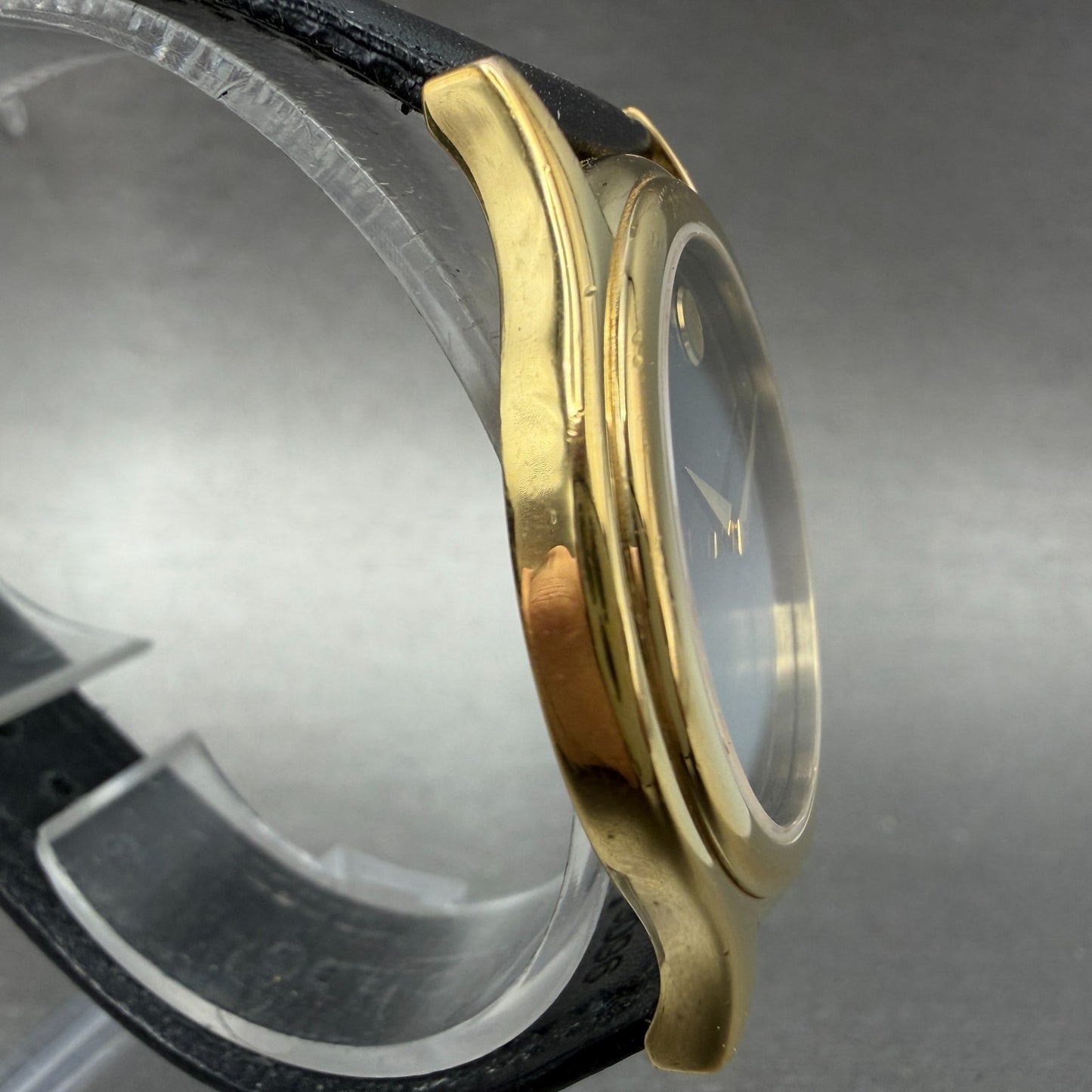 Movado Museum Watch Men 35mm Black Dial Gold Tone Round 87 E4 0863 W/Box New Bat4