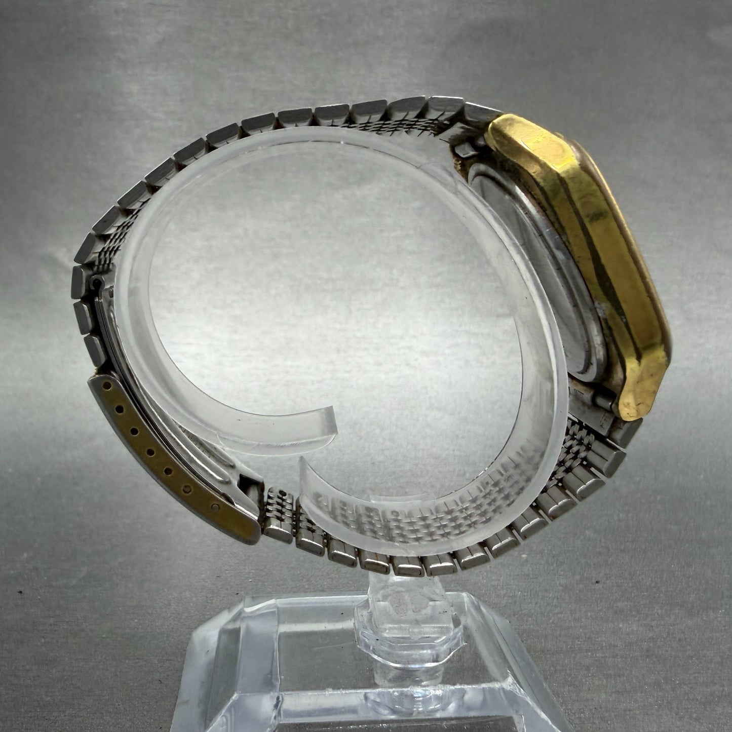 CITIZEC CQ Crystron Watch Men 35mm Brown Dial Gold Tone Daydate 4-731310 PARTS9