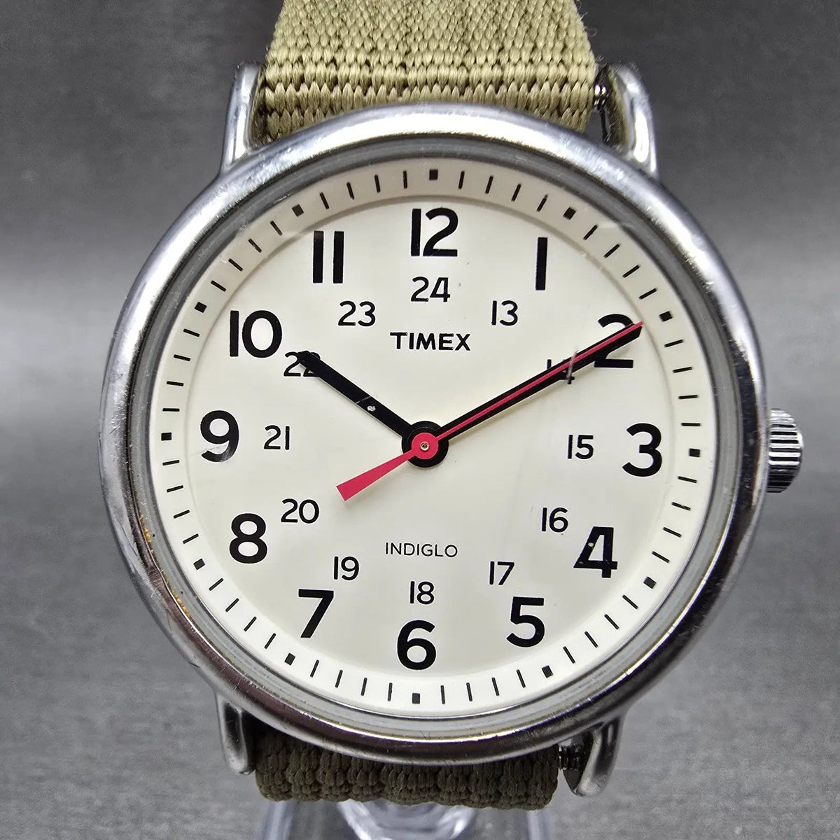 Timex Weekender Watch Men 38mm White Dial Silver Tone Round T2N651 New Battery D0