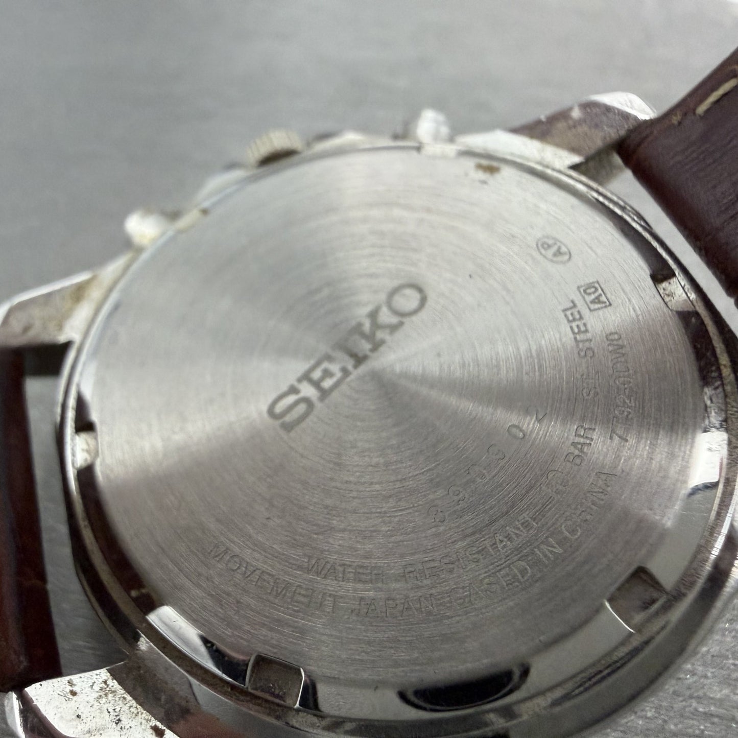 Seiko Chronograph Watch Men 39mm White Dial Silver Tone Date 7T92-0DW0 NewBatter9