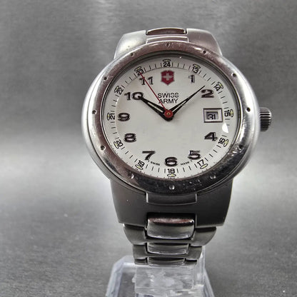 Victorinox Swiss Army Valiant Watch Women 32mm White Dial Silver Tone Date PARTS6