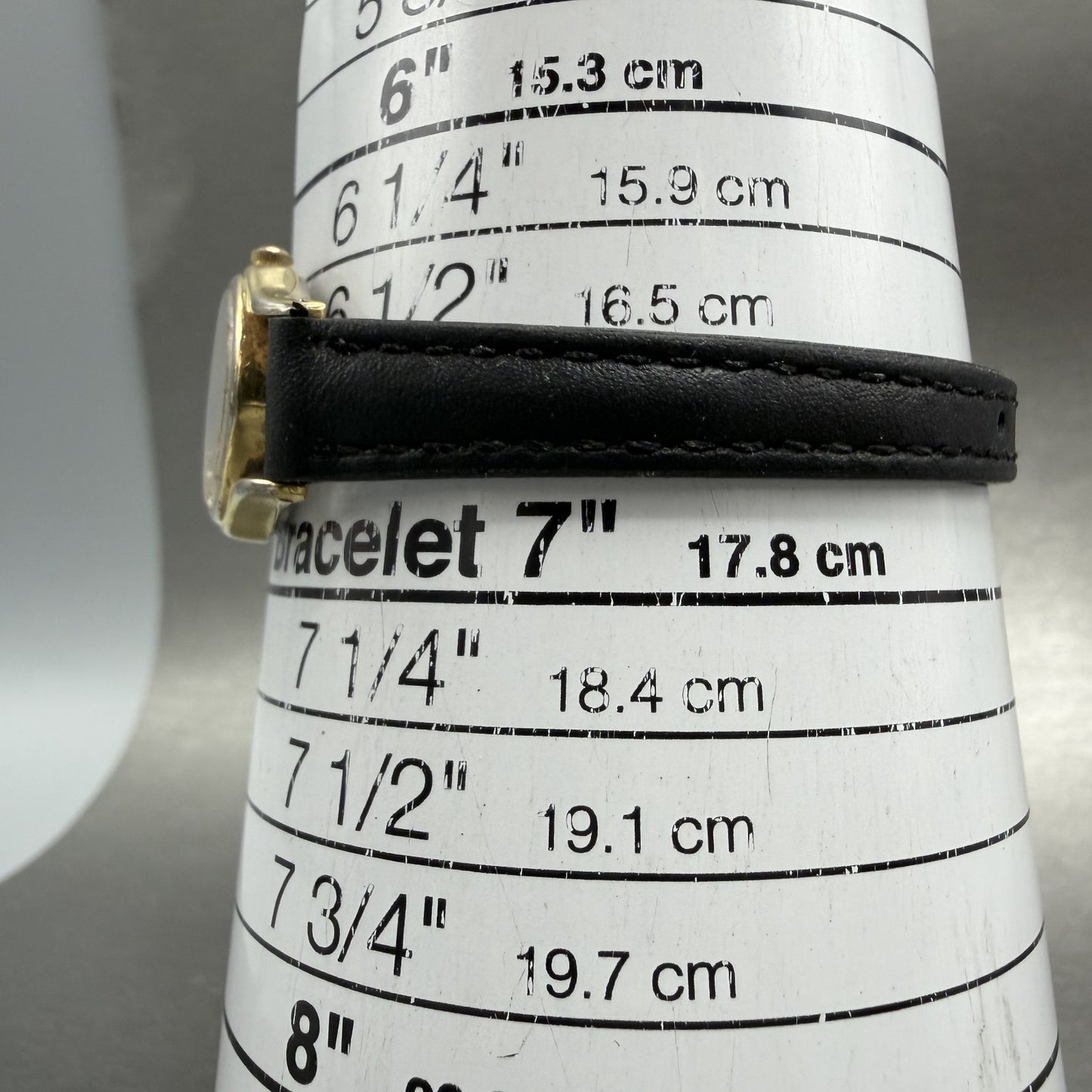Seiko Watch Women 20mm Champagne Dial Gold Tone Round 2Y01-0A19 New Battery VTG10