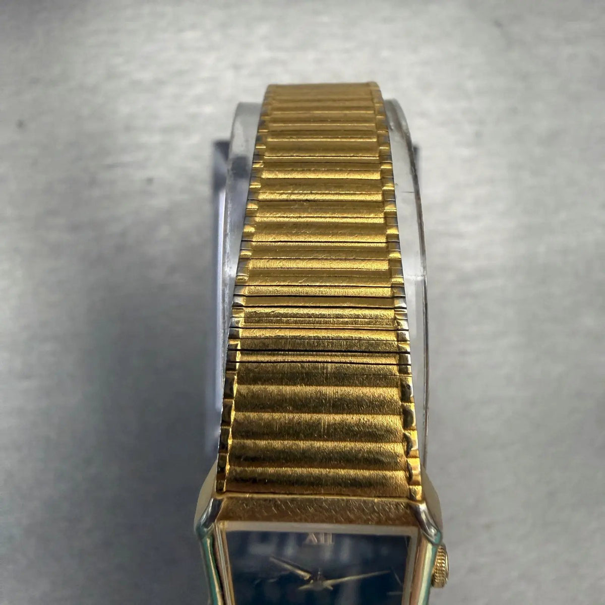 Seiko Tank Watch Women 17mm Black Dial Gold Tone Rectangle 2C20-5570 New Battery4