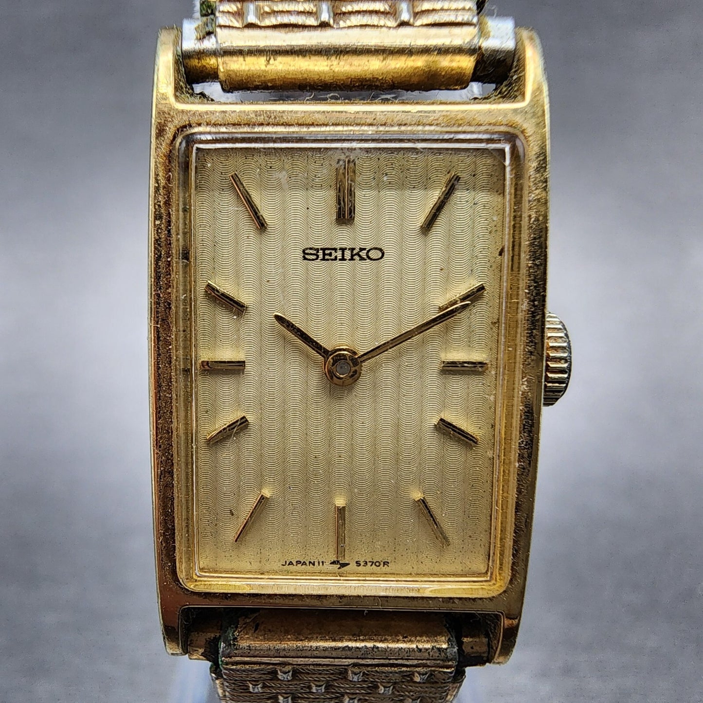 VTG Seiko Tank Watch Women 17mm Champagne dial Gold Tone Rectangle Manual Wind1