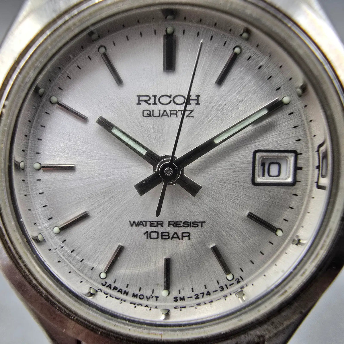 Ricoh Watch Women 26mm Silver Dial Silver Tone Date Round  New Battery1