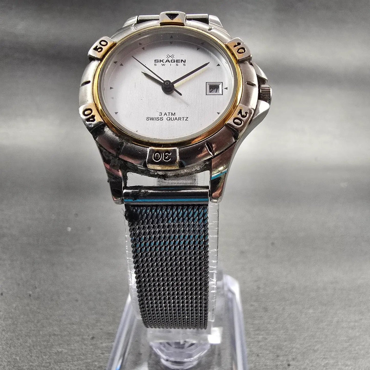 Skagen Denmark Watch Women 26mm Silver Dial Two Tone Date Round 63SGSS New Batt5