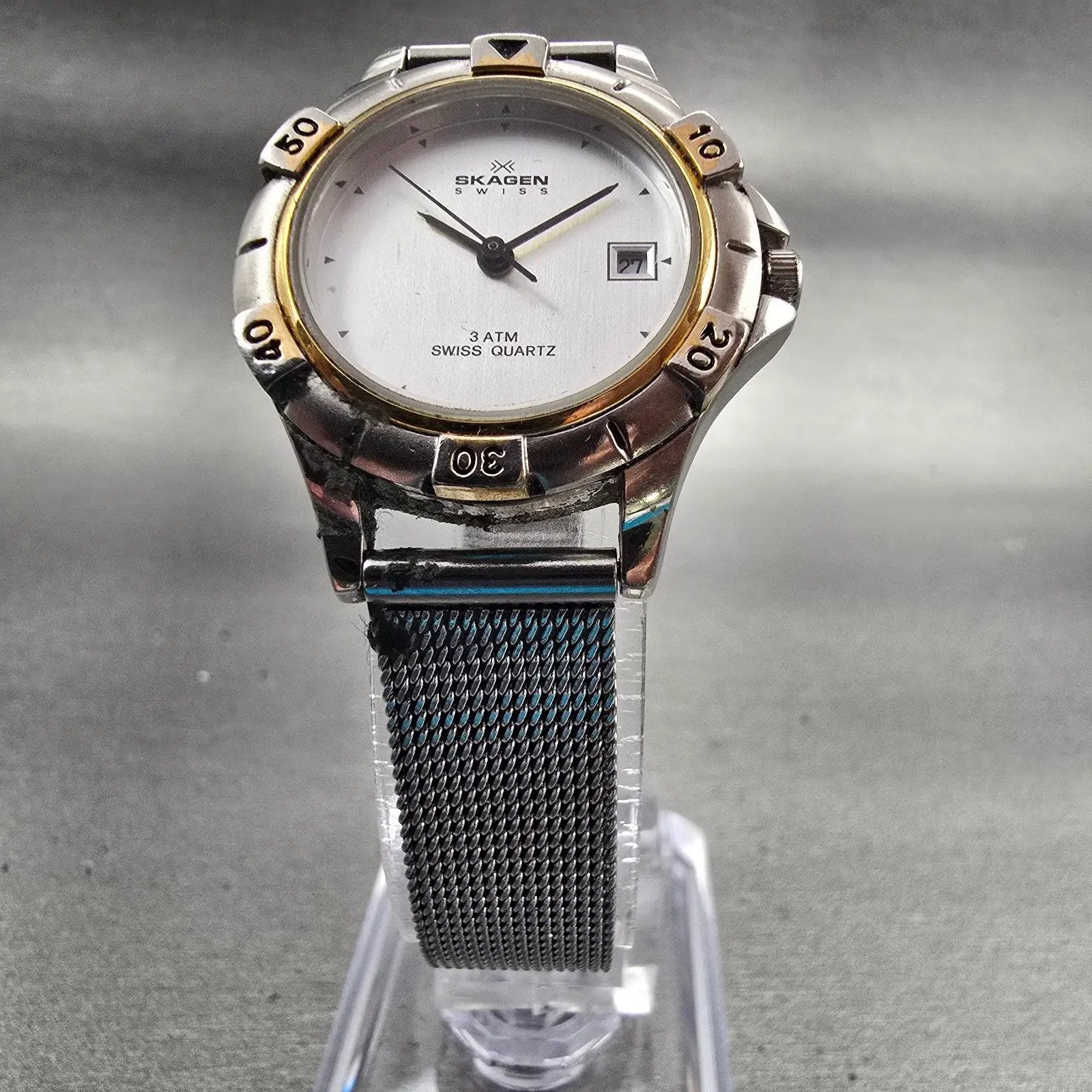 Skagen Denmark Watch Women 26mm Silver Dial Two Tone Date Round 63SGSS New Batt5