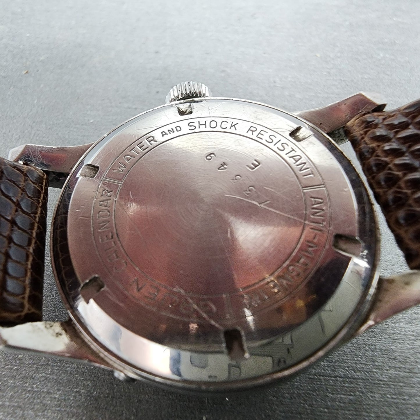 Gruen Triple Calendar Watch Men 31mm Silver Dial Silver Tone Small Seconds READ!9