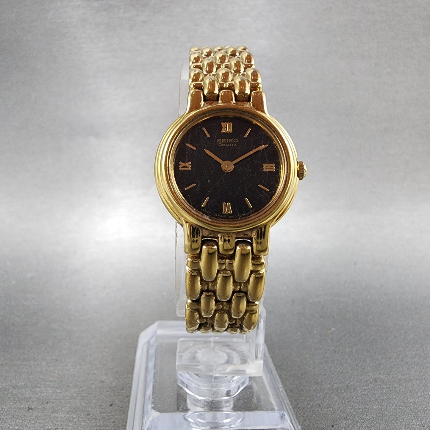 Seiko Watch Women 22mm Black Dial Gold Tone Round 1N00F030 New Battery5