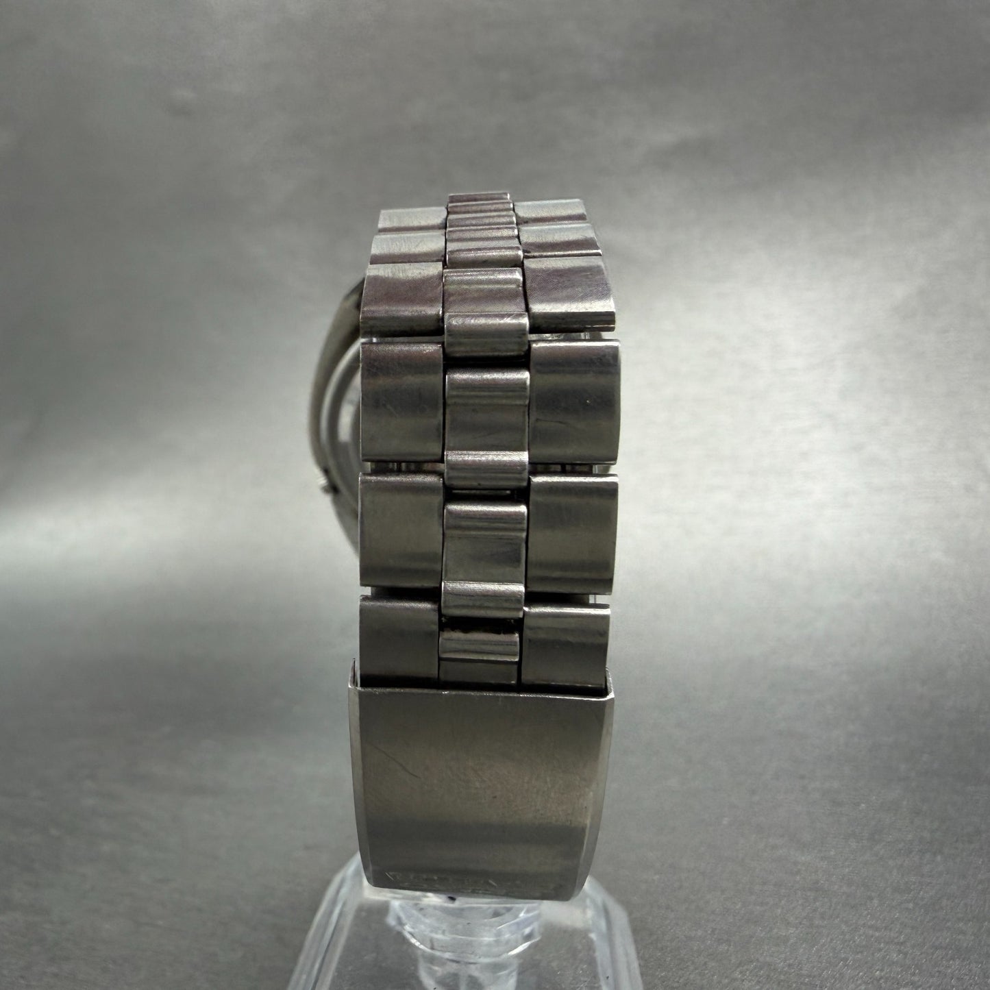 Seiko 5 Actus Watch Men 37mm Green Dial Silver Tone Daydate 7019-7350 Runs VTG7