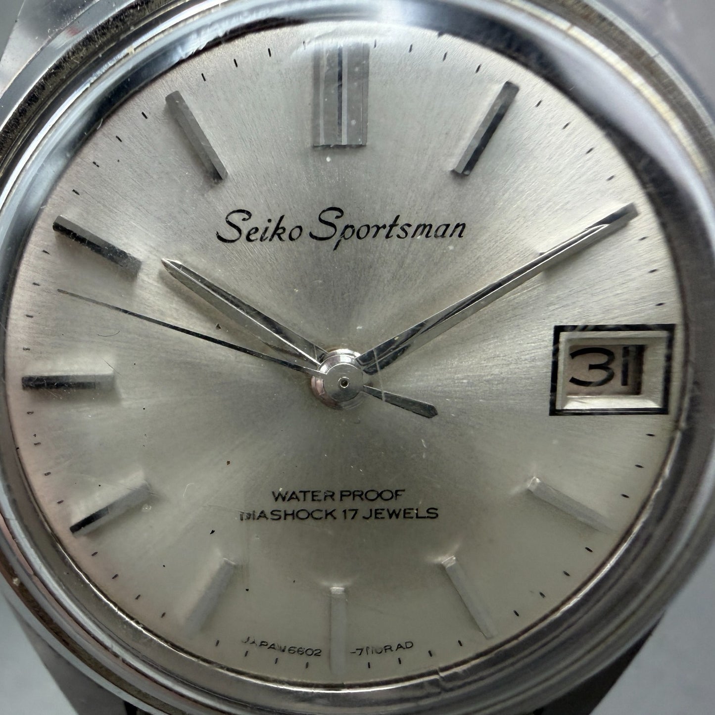 Seiko Sportsman Watch Men 34mm Silver Dial Silver Tone Date 6602-7030 Runs1