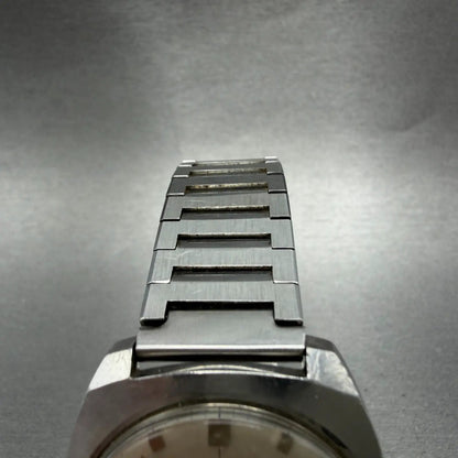 48181019