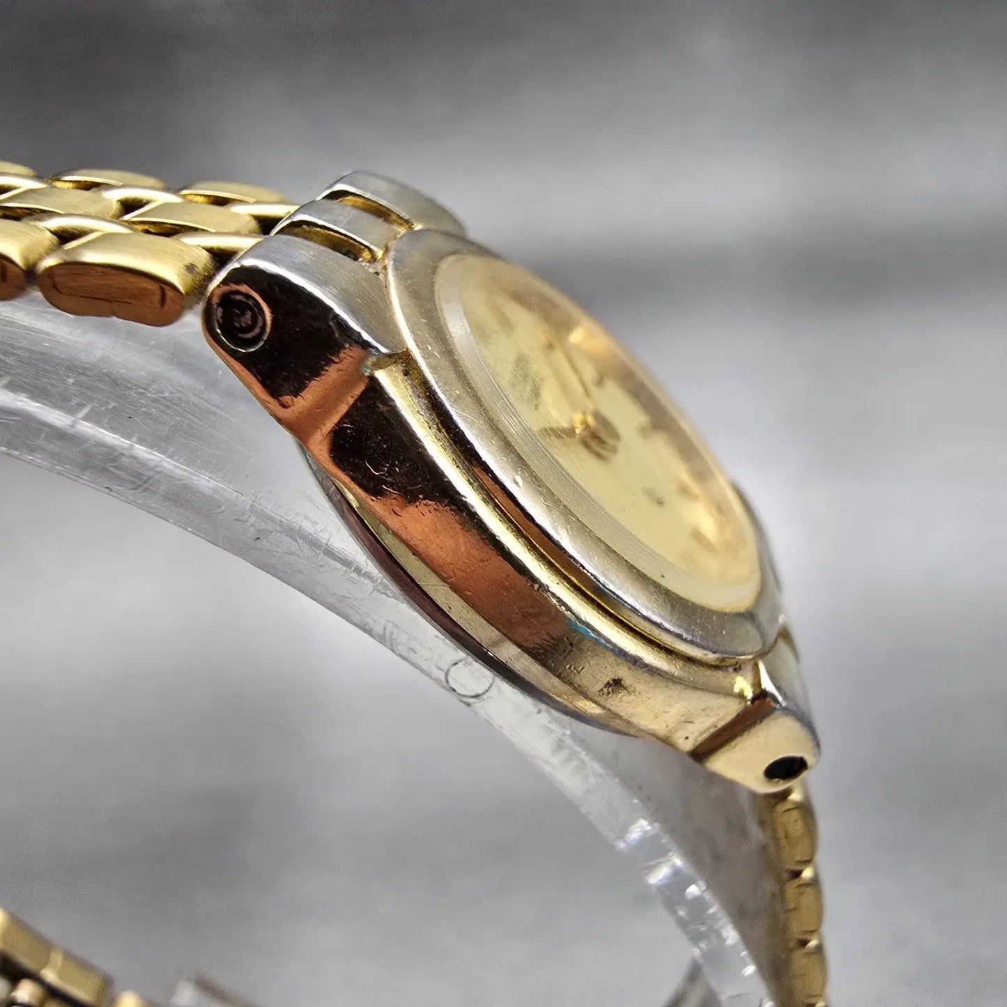 Citizen CQ Watch Women 20mm Champagne Dial Gold Tone Round 3220-K02791 New Batt3