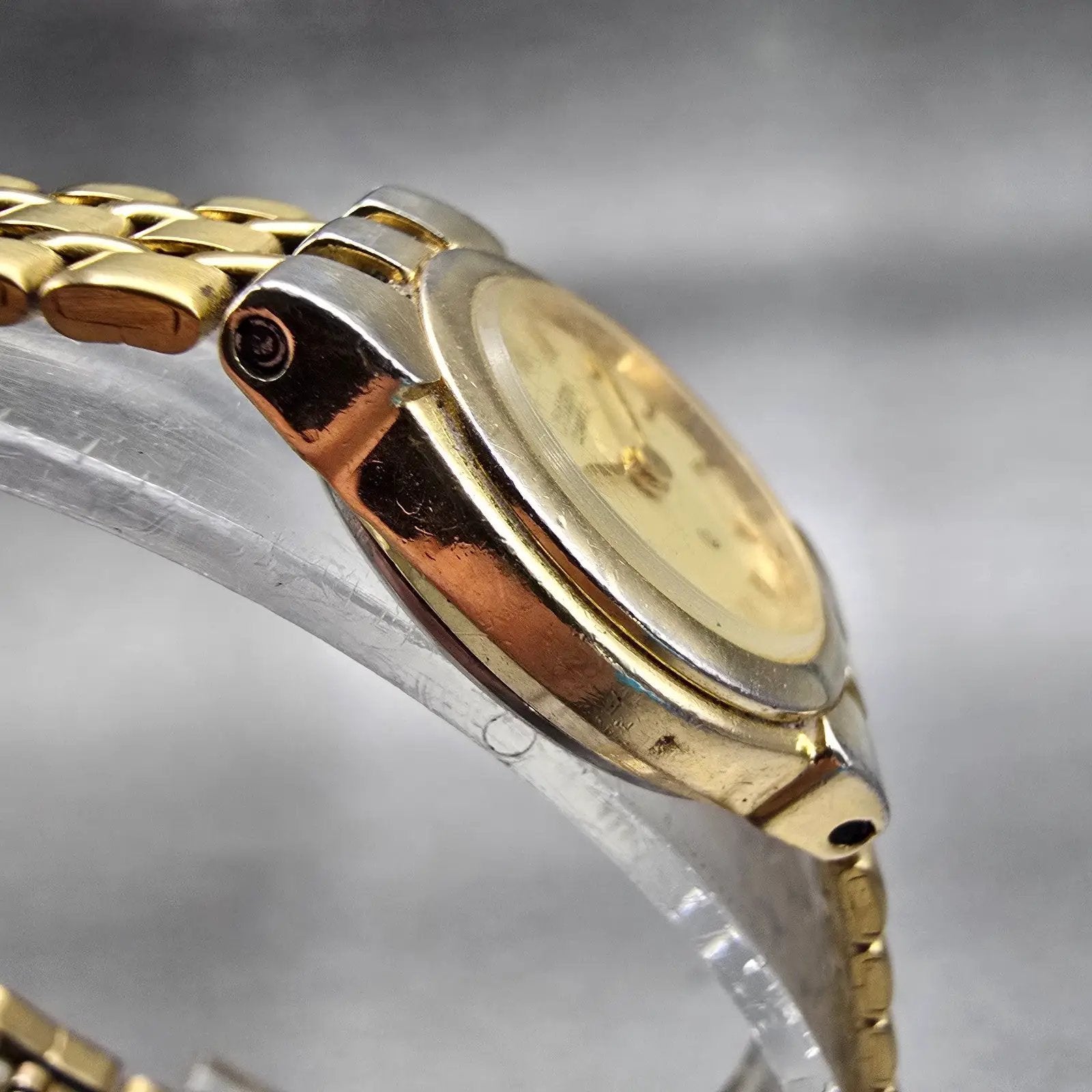 Citizen CQ Watch Women 20mm Champagne Dial Gold Tone Round 3220-K02791 New Batt3