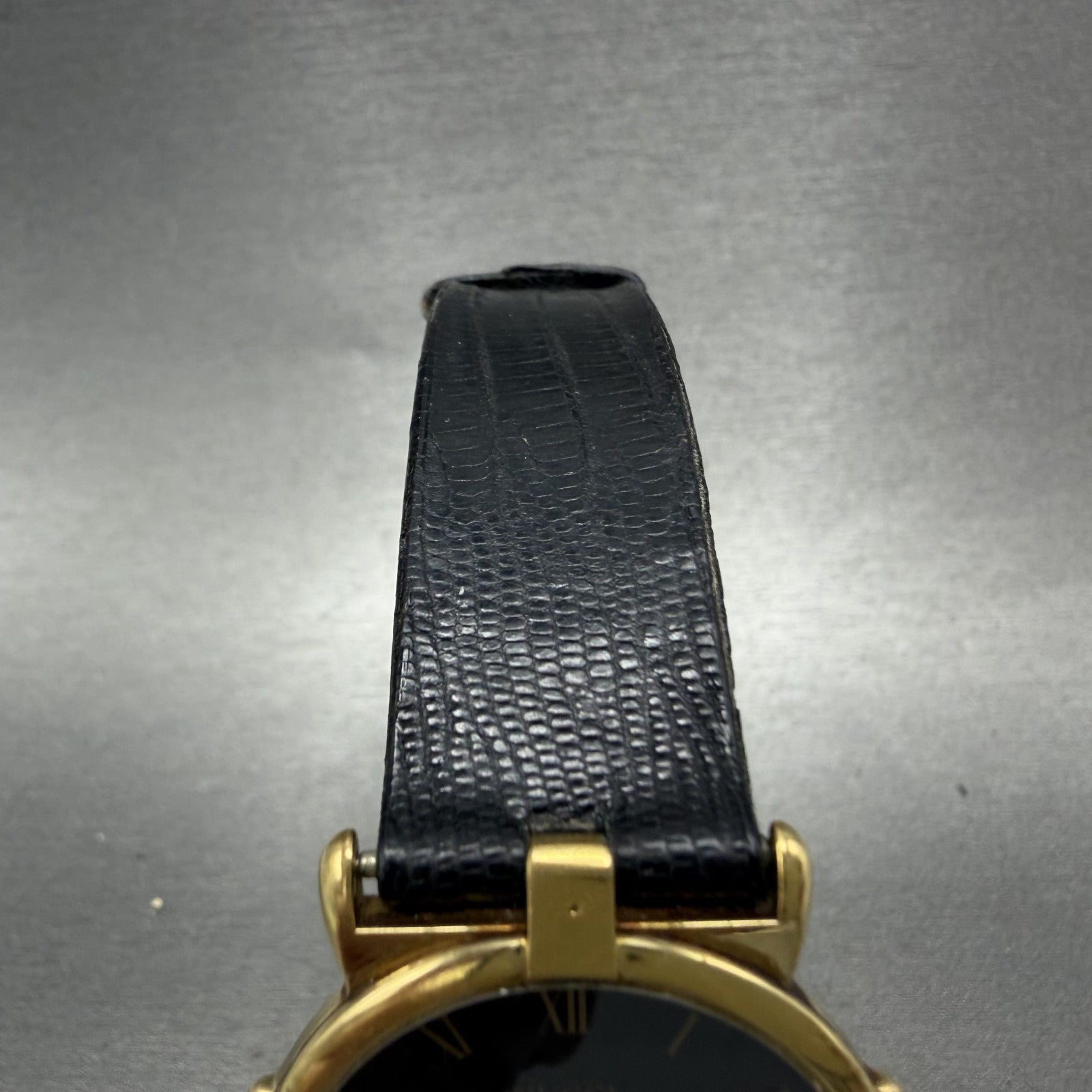 Gucci Watch Men 31mm Black Dial Gold Tone Vintage Roman Numerals 3400F PARTS5