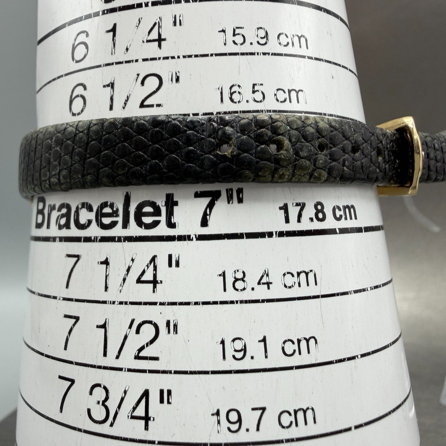 Seiko Watch Women 21mm Black Dial Gold Tone Round 1n01-0e20 New Battery Vintage10