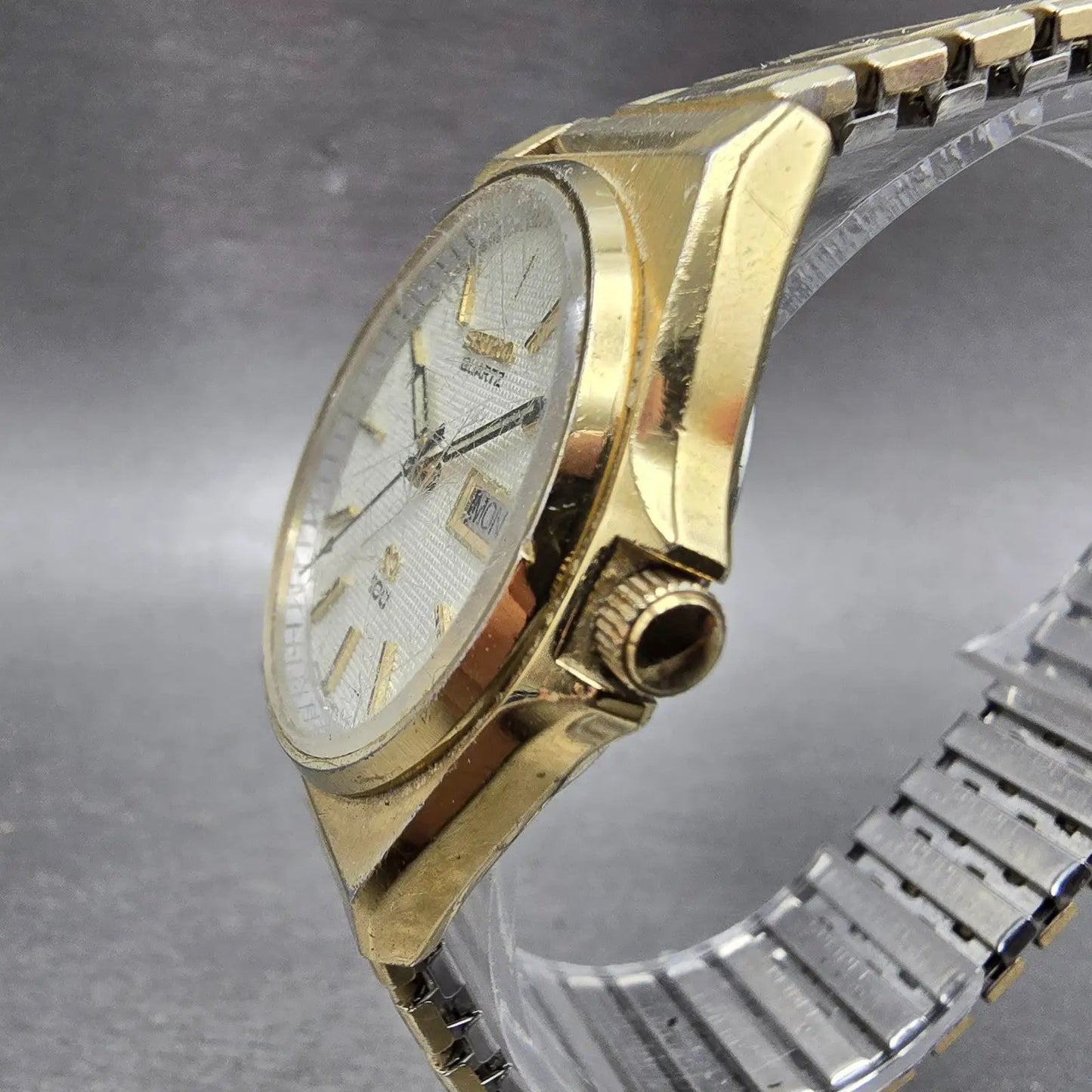 Seiko Watch Men 34mm Silver Dial Gold Tone Daydate Round 6923-8010 PARTS Vintage4