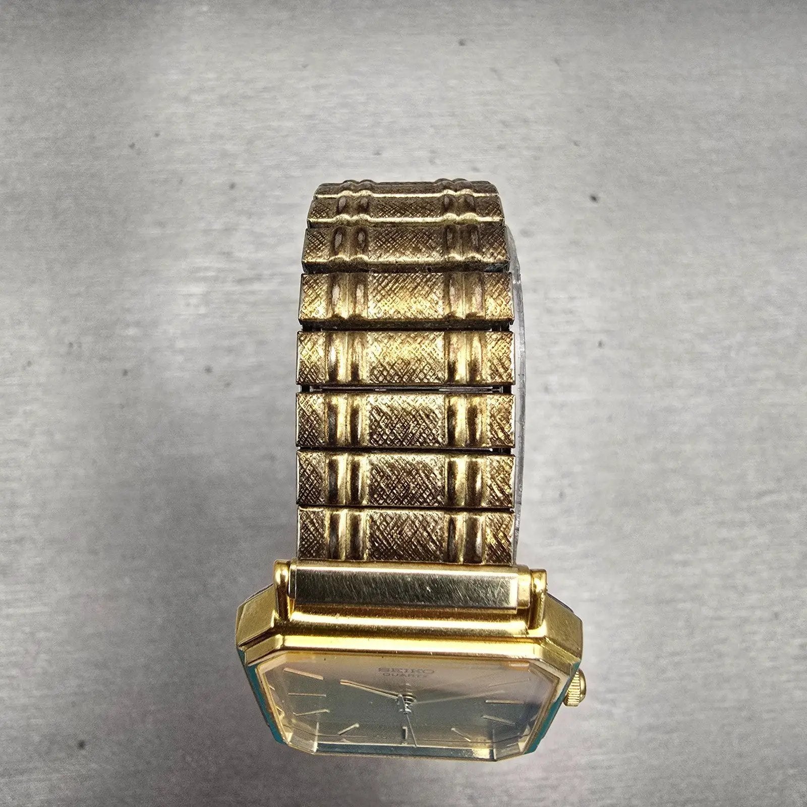 Seiko Watch Men 27mm Gold Dial Gold Tone Rectangle 6531-5100 New Battery Vintage4