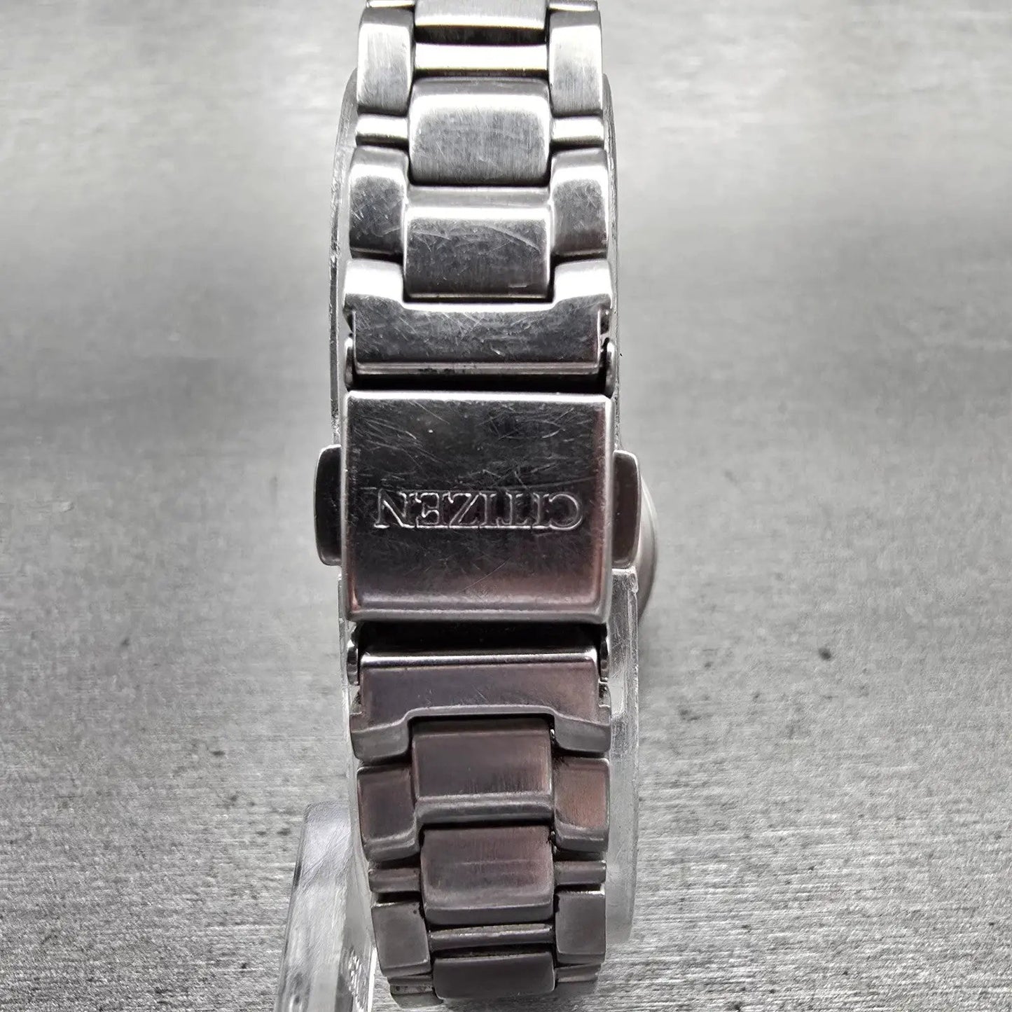 Citizen Eco-Drive Watch Women 28mm MOP Dial Date Gemmed E011-S055237 Works7