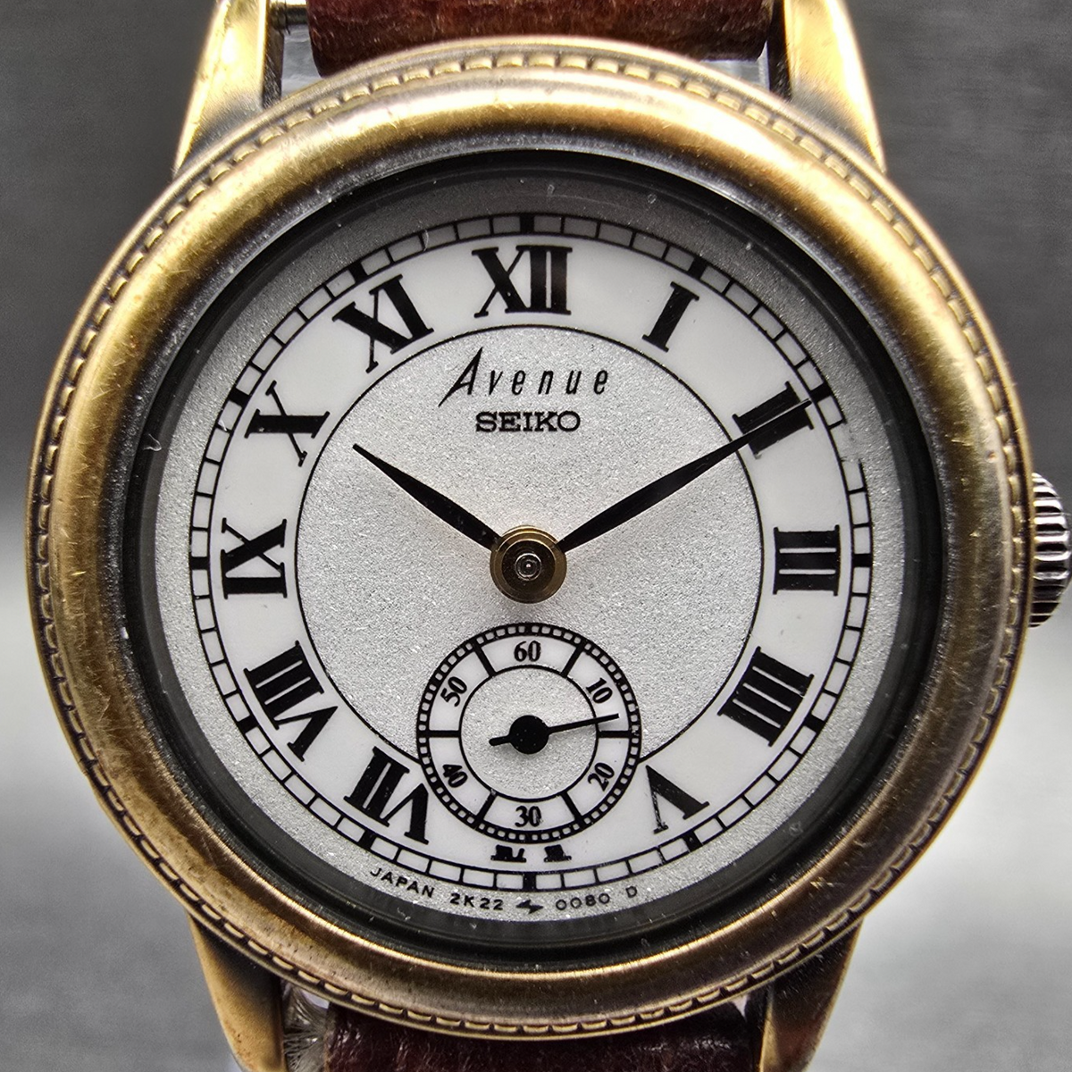 Seiko Avenue Watch Women 24mm White Dial Gold Tone Round 2K22-0090 New Battery1
