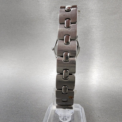 Seiko Lukia Watch Women 25mm White Dial Silver Tone 4n210980 New Battery7