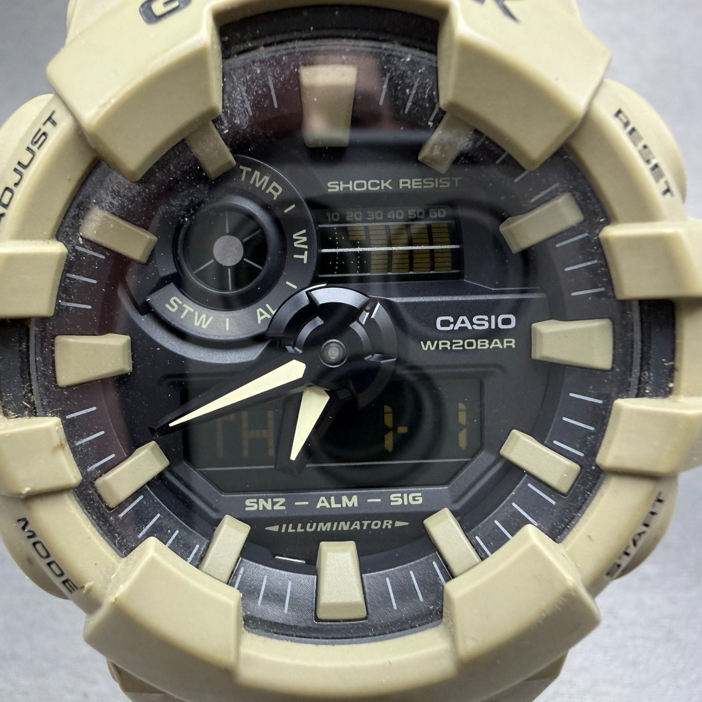 Casio G-Shock GA-700UC Watch Men 53mm Brown Analog Digital Alarm Chrono New Batt1