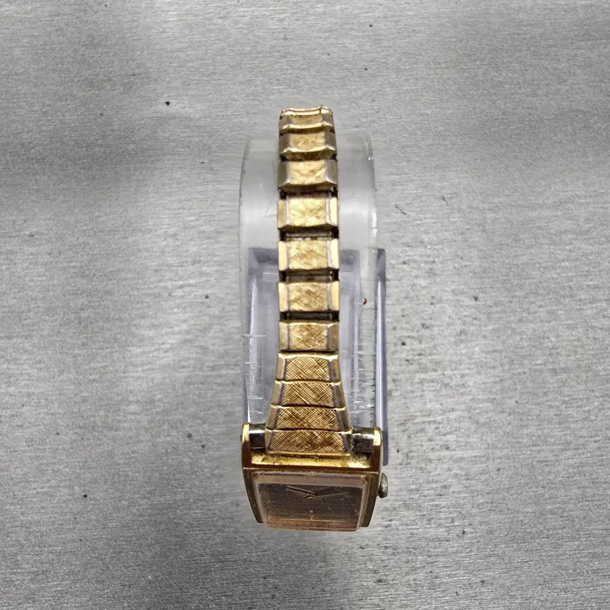 Seiko Tank Watch Women 17mm Silver Dial Gold Tone Rectangle 2C20-5830 New Batter4