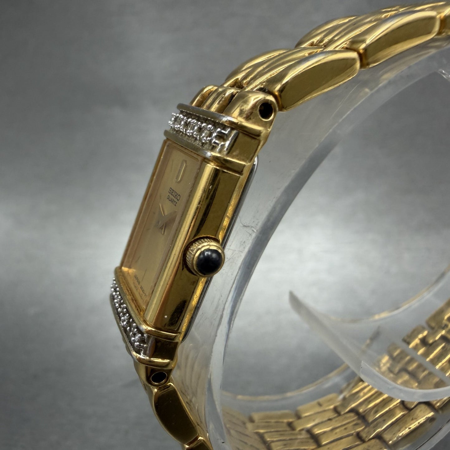 Seiko Tank Watch Women 14mm Champagne Dial Gold Tone 2E207191 New Battery2