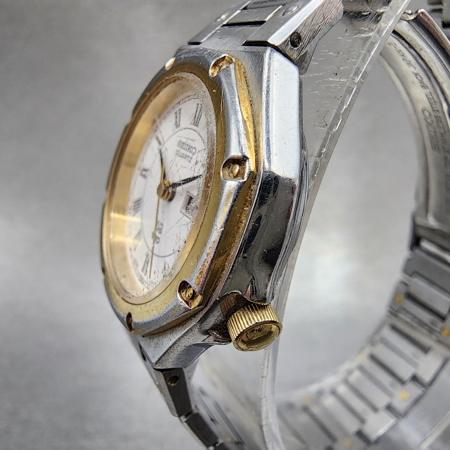 Seiko SQ 100 Watch Women 25mm White Dial Two Tone Daydate 2a230110 New Battery2