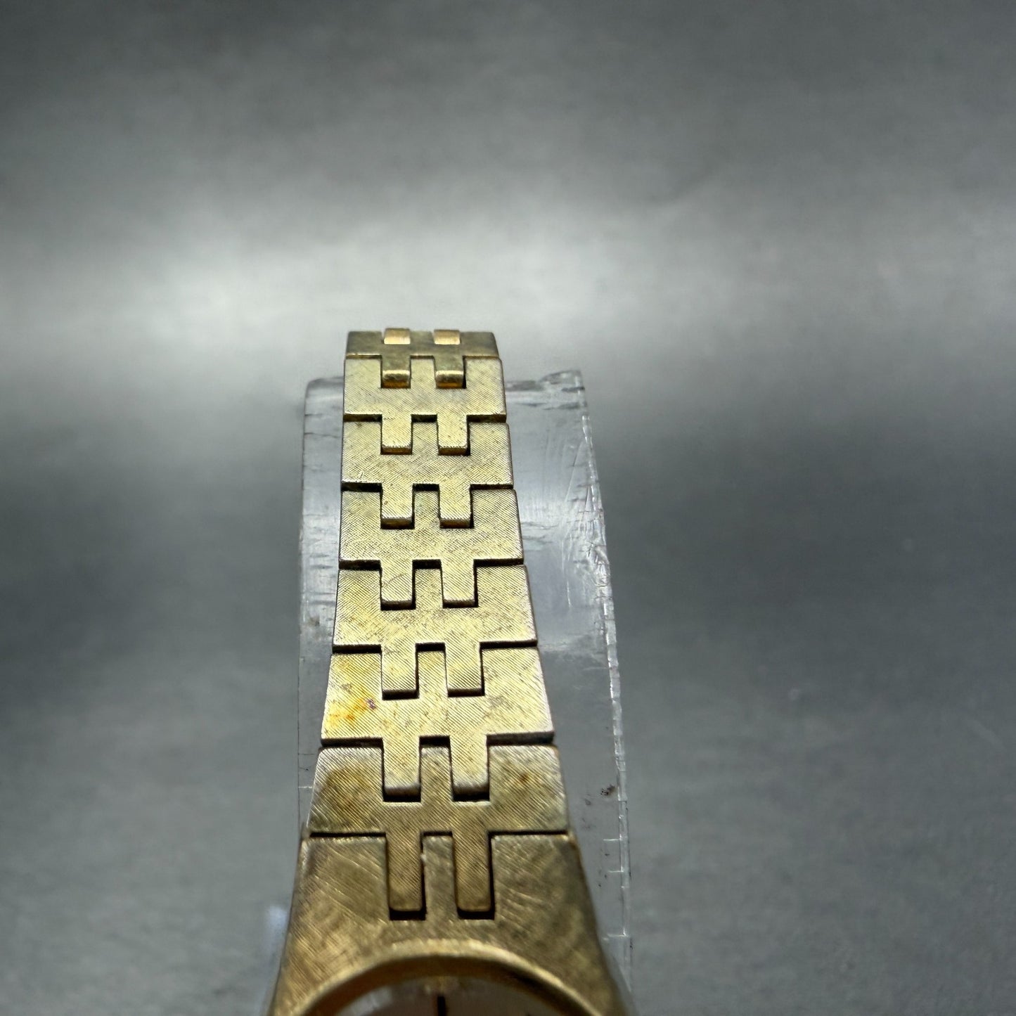 Seiko Watch Women 17mm Champagne Dial Gold Tone Manual Wind Oval 11-7849 Runs 454