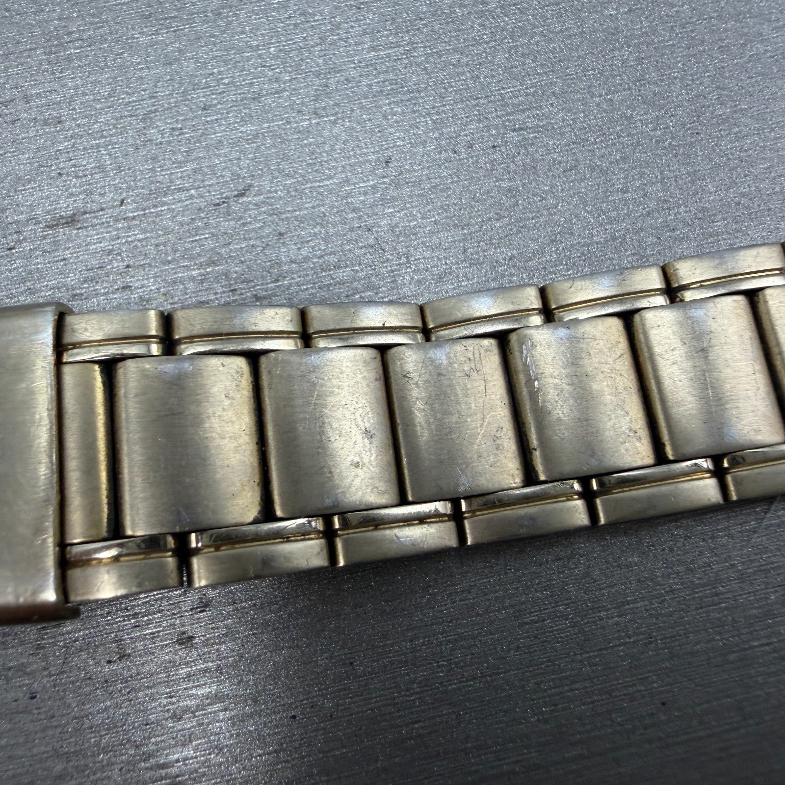 Seiko Bracelet 20mm Stainless Steel Gold Tone Tri Folding Clasp M03N-D-E Japan3