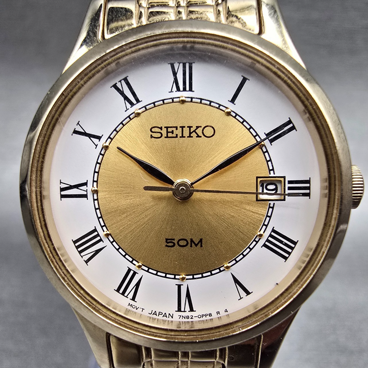 Seiko Watch Women 24mm Gold Dial Gold Tone Date Round 7N82-0GM0 New Battery1