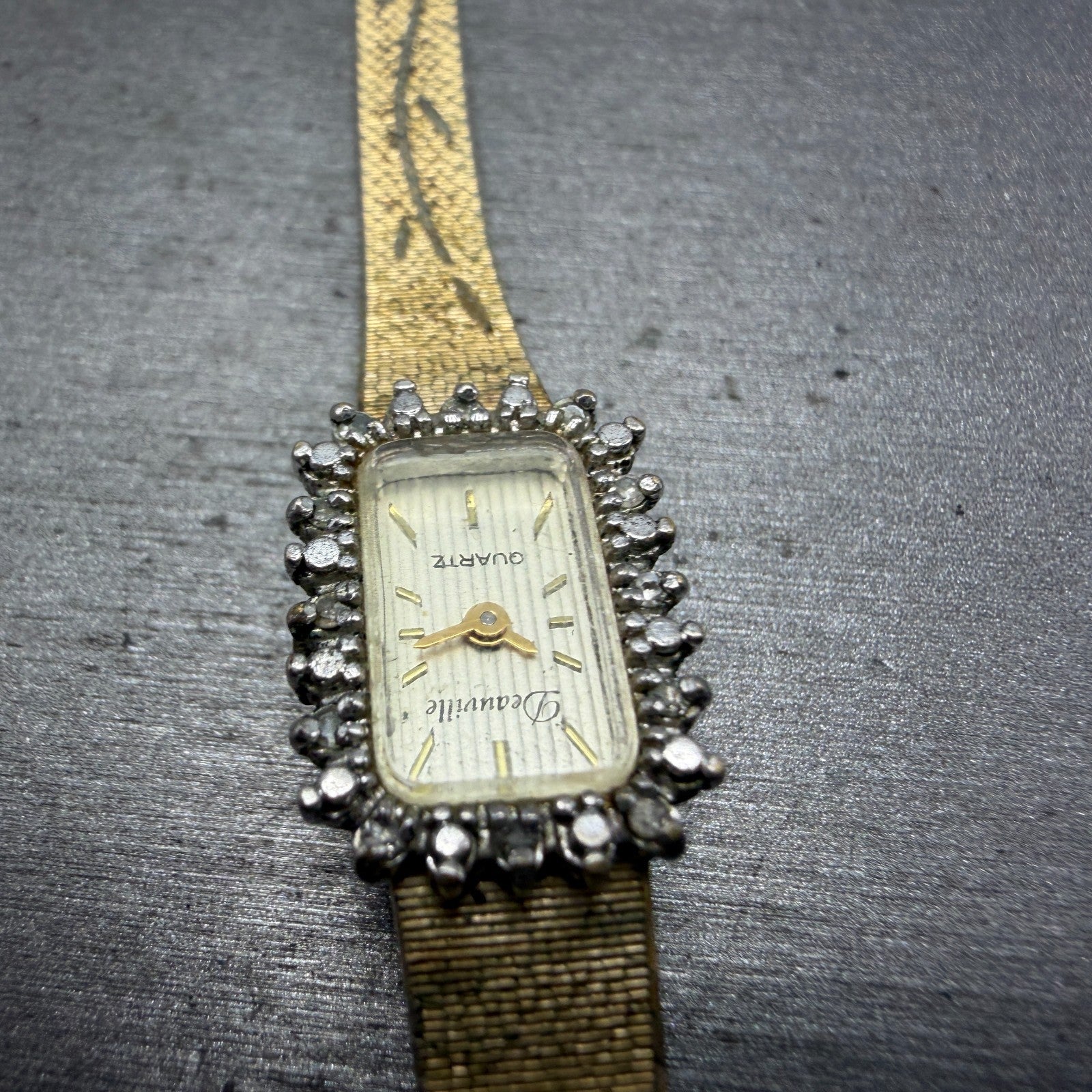Armitron Deauville Watch Women 12mm Gold Tone Diamond Bezel BROKEN!! New Battery5
