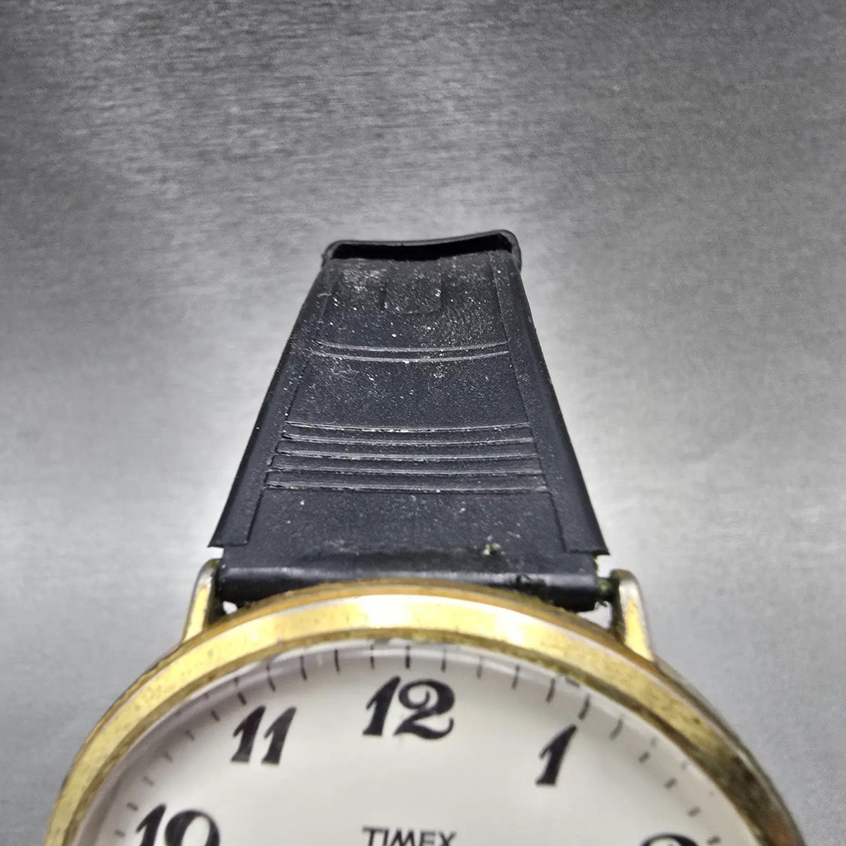 Timex Watch Men 45mm White Dial Gold Tone Round Vintage New Battery4