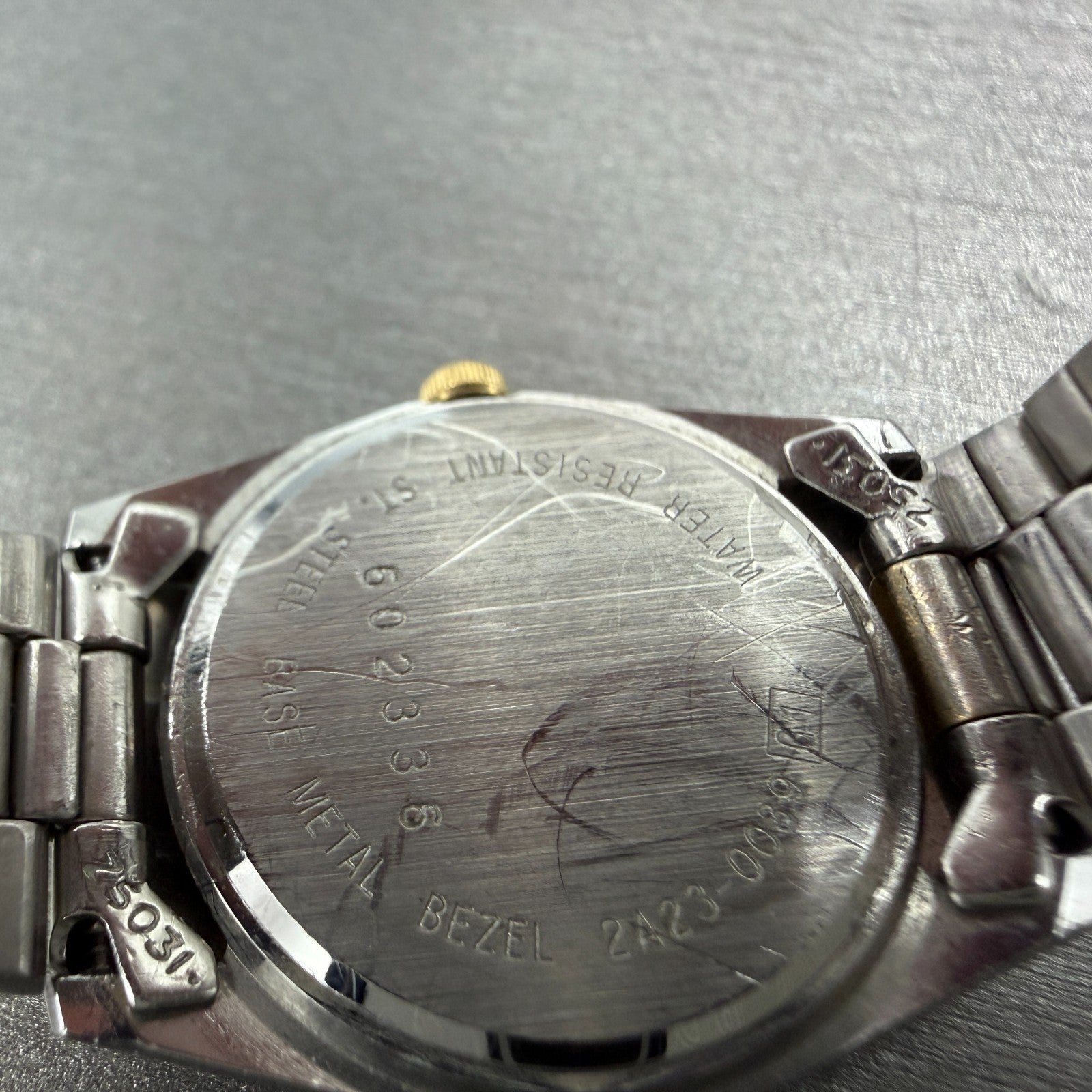 Seiko SQ Watch Women 25mm Silver Dial Two Tone Daydate Round 2A230039 NewBat 999