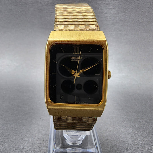 Seiko Tank Watch Men 26mm Black Dial Gold Tone Rectangle 5Y955009 New Battery0
